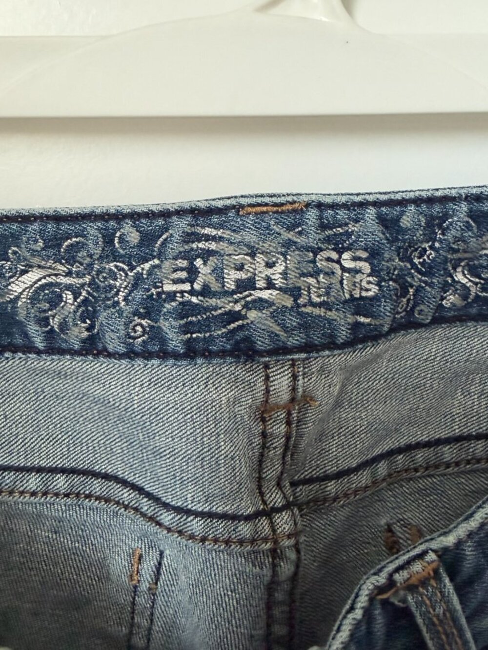 Express Jeans Y2K Low Rise Bootcut Flare Jeans Light Wash Stretch Denim - Picture 4 of 13